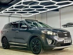 Grey Used 2016 Kia Sorento SUV | £12,484 (Fair price)