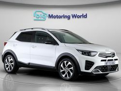 White Used 2022 Kia Stonic 4 SUV | £14,400 (Fair price)