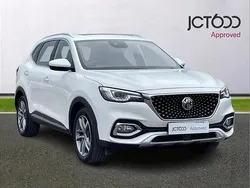 White Used 2021 MG HS Exclusive SUV | £16,000 (Fair price)