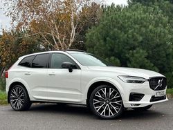 White Used 2021 Volvo XC60 R-Design Pro SUV | £32,490 (Fair price)