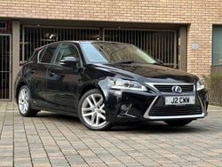Black Used 2015 Lexus CT200h Hatchback | £9,495 (Super price)
