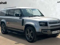 Metallic eiger grey Used 2025 Land Rover Defender SUV | £68,802 (Good price)