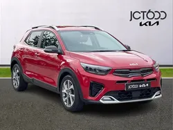 Red Used 2022 Kia Stonic 4 SUV | £14,574 (Fair price)