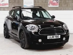 Black Used 2018 Mini Cooper Countryman SUV | £14,490 (Fair price)