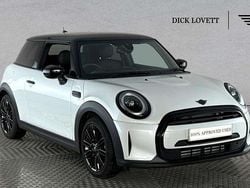 White Used 2023 Mini Cooper Exclusive Hatchback | £21,250 (Good price)