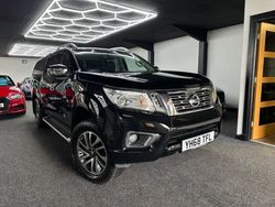 Black Used 2019 Nissan Navara Tekna Pickup | £14,995 (Fair price)