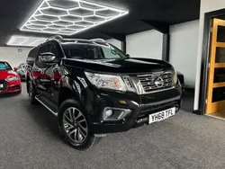 Black Used 2019 Nissan Navara Tekna Pickup | £14,995 (Good price)