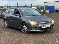 Grey Used 2010 Hyundai i30 Comfort Estate | £1,290 (Super price)
