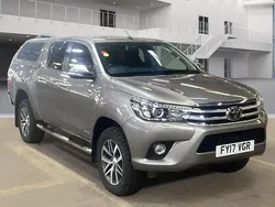 Bronze Used 2017 Toyota HiLux Pickup | £16,989 (Super price)