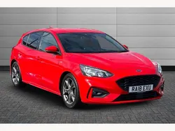 Race red Used 2018 Ford Focus ST-Line Hatchback | £10,590 (Fair price)