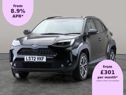 Black Used 2022 Toyota Yaris Cross SUV | £20,939 (Expensive)