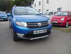 Blue Used 2014 Dacia Sandero Lauréate Hatchback | £4,995 (Fair price)
