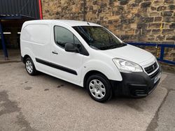 White Used 2018 Peugeot Partner MPV | £4,790 (Fair price)