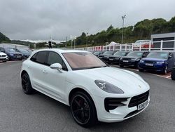 Used 2019 Porsche Macan SUV | £32,500 (Expensive)