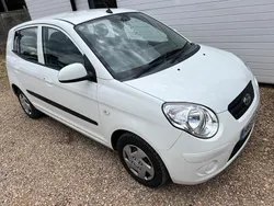 White Used 2010 Kia Picanto Hatchback | £2,995 (Fair price)