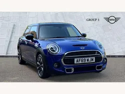Blue Used 2019 Mini Cooper S Exclusive Hatchback | £16,795 (Fair price)