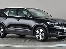 Black Used 2022 Volvo XC40 Inscription SUV | £21,298 (Good price)