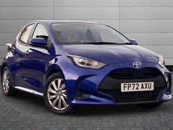 Blue Used 2022 Toyota Yaris Hybrid Hatchback | £17,995 (Fair price)