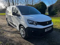 White Used 2019 Peugeot Partner MPV | £9,450 (A bit pricey)