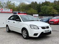 White Used 2011 Kia Rio Hatchback | £1,995 (Fair price)