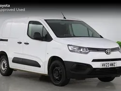 White Used 2023 Toyota Proace Active Van | £13,000 (Fair price)