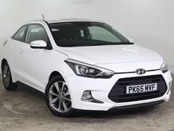 White Used 2015 Hyundai i20 SE Coupe | £5,995 (Fair price)