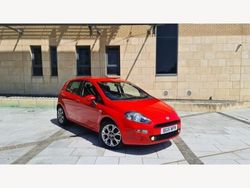 Red Used 2015 Fiat Punto Easy Hatchback | £3,690 (Fair price)