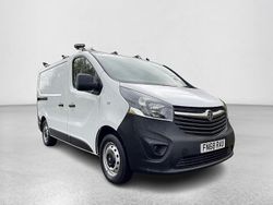 White Used 2018 Vauxhall Vivaro S Van | £7,990 (Fair price)