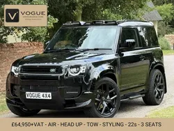 New 2025 Land Rover Defender SE Dynamic SUV | £64,950 (Super price)