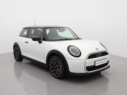 White Used 2025 Mini Cooper S Hatch Hatchback | £27,495 (Fair price)