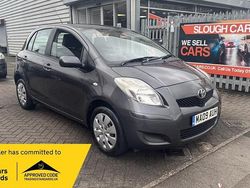 Grey Used 2009 Toyota Yaris Hatchback | £1,395 (Good price)