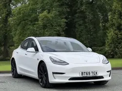 White Used 2019 Tesla Model 3 Performance Sedan | £15,995 (Good price)