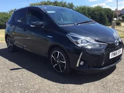 Black Used 2018 Toyota Yaris Hybrid Design Hatchback | £13,995 (Fair price)