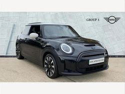 Black Used 2023 Mini Cooper S Level 3 Hatchback | £20,995 (A bit pricey)