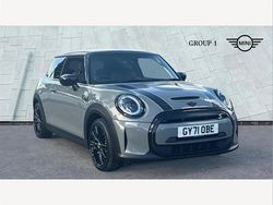 Moonwalk grey Used 2021 Mini Cooper S Level 2 Hatchback | £15,999 (Fair price)