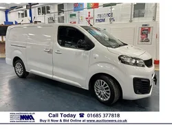White Used 2024 Fiat Scudo MPV | £16,050 (Fair price)