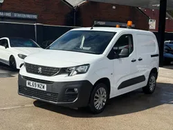 White Used 2019 Peugeot Partner MPV | £6,650 (Fair price)
