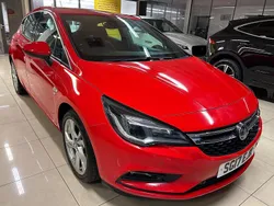 Red Used 2017 Vauxhall Astra SRi Hatchback | £4,790 (Fair price)