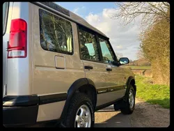 Silver Used 2001 Land Rover Discovery 2 SUV | £7,999 (A bit pricey)