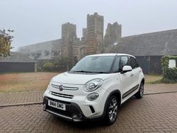 White Used 2014 Fiat 500L Trekking MPV | £5,395 (Fair price)