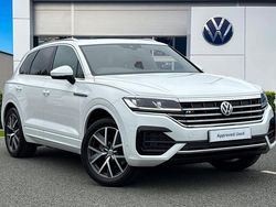 White Used 2019 VW Touareg R-line SUV | £25,989 (Fair price)