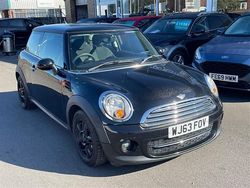 Black Used 2013 Mini Cooper D Hatch Hatchback | £4,595 (Fair price)