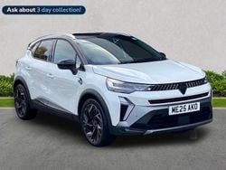 White/black Used 2025 Renault Captur Esprit Alpine SUV | £24,999