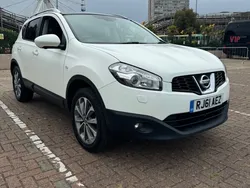 White Used 2011 Nissan Qashqai +2 Tekna SUV | £4,395 (Fair price)