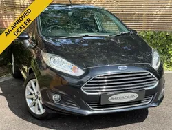 Black Used 2015 Ford Fiesta Titanium Hatchback | £7,485 (Fair price)