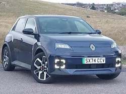 Blue Used 2025 Renault R5 Komfort Hatchback | £25,498 (Fair price)