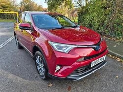 Red Used 2018 Toyota RAV4 Hybrid SUV | £17,990 (Good price)