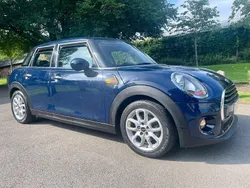 Blue Used 2016 Mini Cooper Hatch Hatchback | £6,850 (Good price)