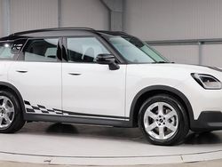 White Used 2024 Mini Countryman Classic SUV | £28,000 (Good price)