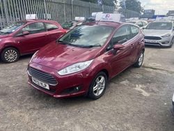 Red Used 2013 Ford Fiesta Zetec Hatchback | £2,995 (Good price)